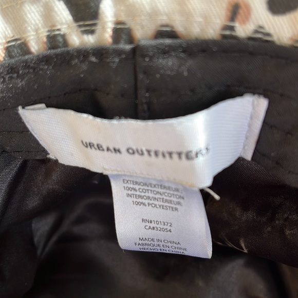 Leopard bucket hat - Picture 2 of 3